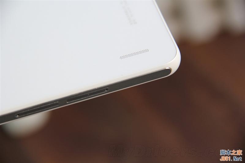 荣耀6 Plus对比评测：设计精湛/手感酸爽