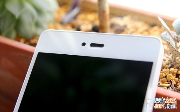 弱化情怀依旧骄傲 锤子手机白色版体验 