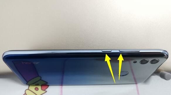 荣耀10青春版怎么截图?荣耀10青春版三种手机截屏方法