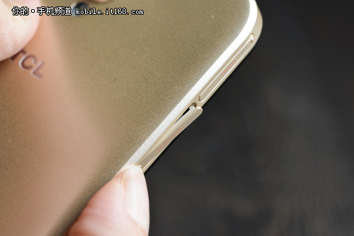 64位8核国民神机 999元TCL么么哒3N评测