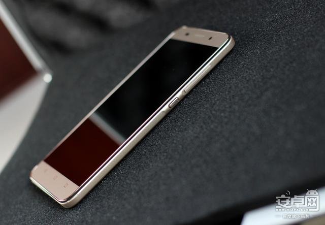 小美腿妻,荣耀畅玩4X评测