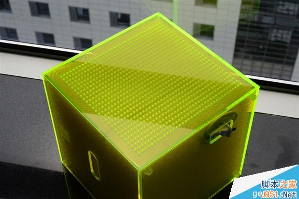 包装盒亮瞎 HTC One时尚版开箱图赏