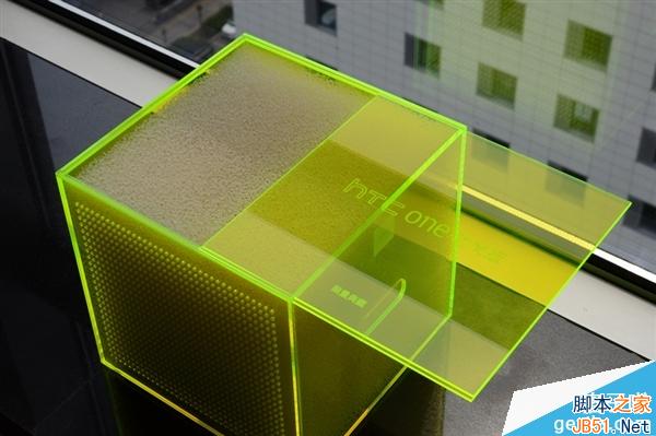 包装盒亮瞎 HTC One时尚版开箱图赏