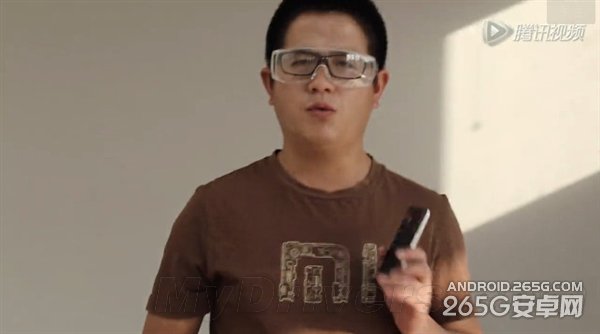 699元红米2暴力测试：扛得住电钻？