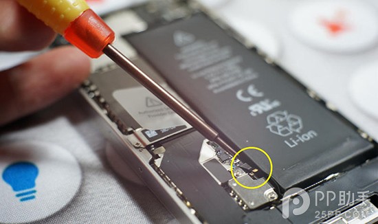 仅需60元 手把手教你换掉iPhone4s电池