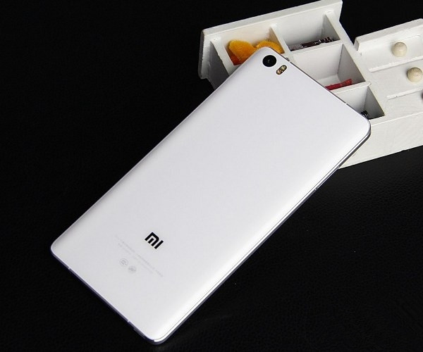 小米Note背面图片