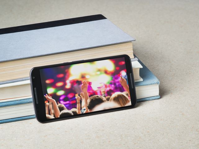 Moto回归之首款巨屏 Moto X Pro首体验 