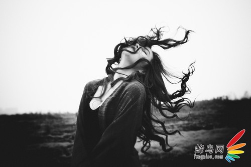 释放情绪 如何引导模特甩出秀发完美弧度