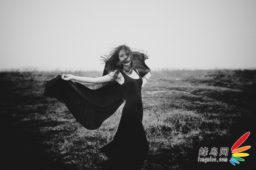 释放情绪 如何引导模特甩出秀发完美弧度