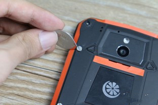 坚固外表细腻体验 青橙手机VOGA V1评测 