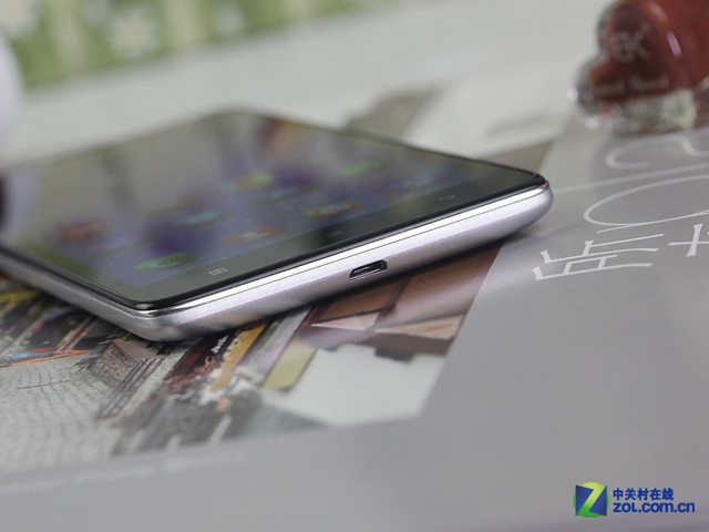 大屏千元4G智能手机 联想S810t精美图赏