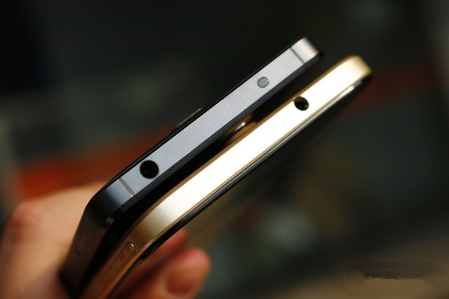 尖Phone:看性价比 TCL么么哒3N对小米4 