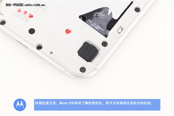 做工大赞 国行Moto X真机拆解