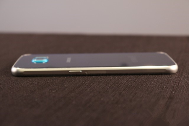 玻璃后盖+金属中框 三星GALAXY S6抢先体验 