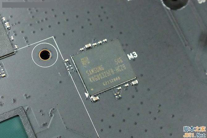 拆解:PCB、散热器黑化处理 3+1相供电