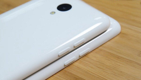 魅蓝Note和魅蓝手机外观细节对比