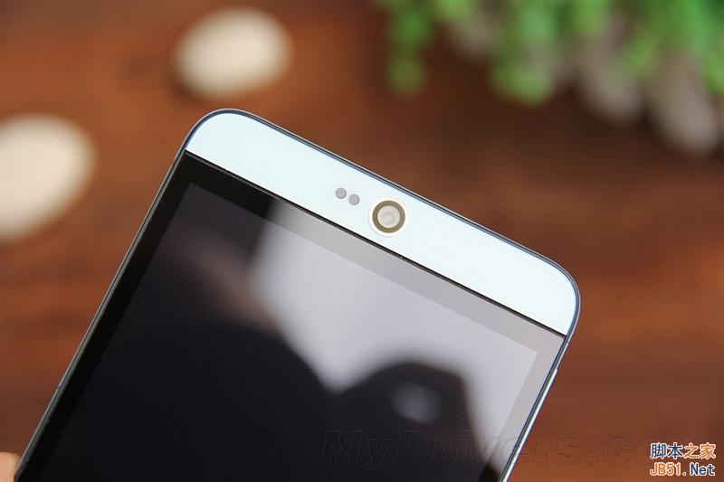 拍照秒iPhone 6！2299元HTC Desire 826评测