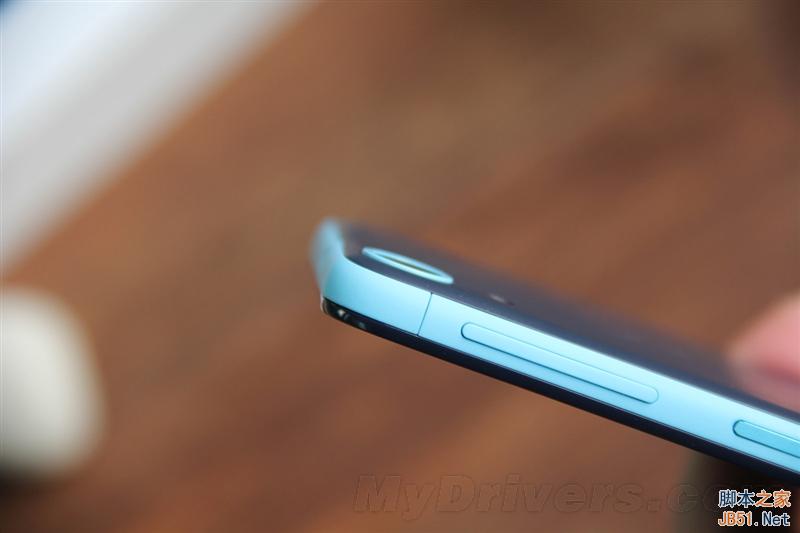 拍照秒iPhone 6！2299元HTC Desire 826评测