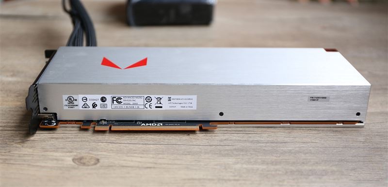 GTX 1070/1080杀手来袭!AMD RX Vega 56/64显卡首发评测