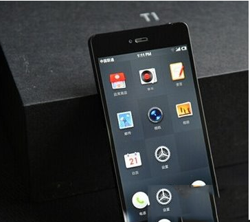 小锤子手机配置如何？小锤子手机价格是多少