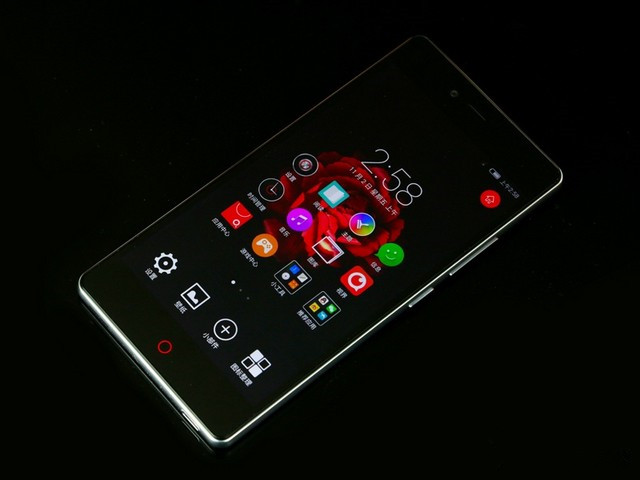 呵呵呵nubia Z9 mini首测 