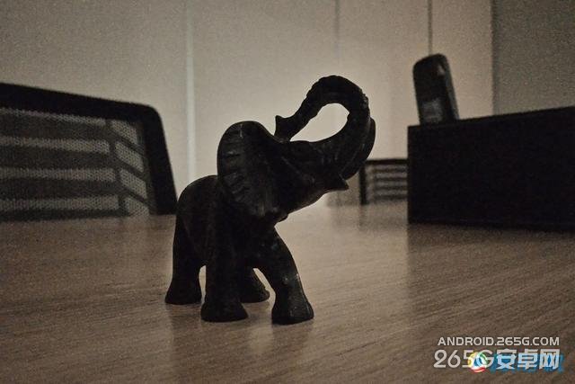 华硕ZenFone 2评测：有突破，也有不足