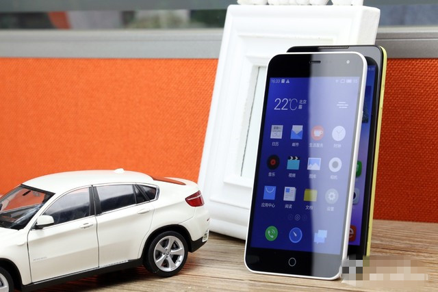 只是多2GB RAM? 大神F1极速版对比魅蓝 