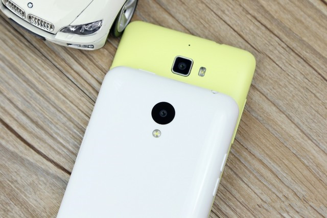 只是多2GB RAM? 大神F1极速版对比魅蓝 