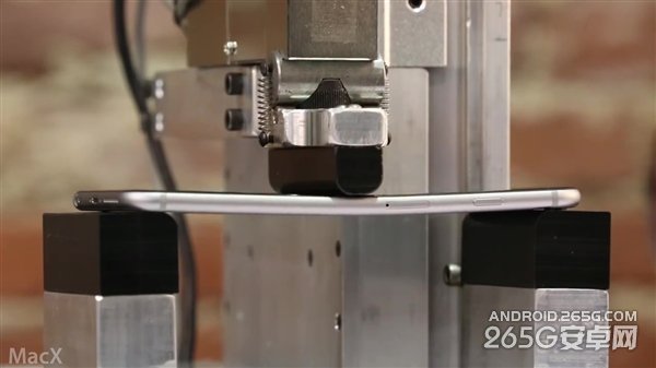 iPhone 6“弯曲门”后继有人：竟然是它！