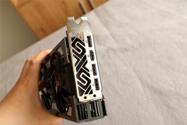 5600XT 14Gbps新版首测 AMD又来了一发良心升级