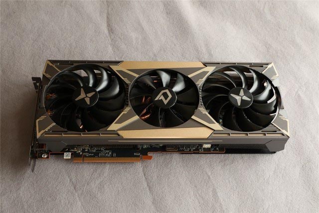 5600XT 14Gbps新版首测 AMD又来了一发良心升级