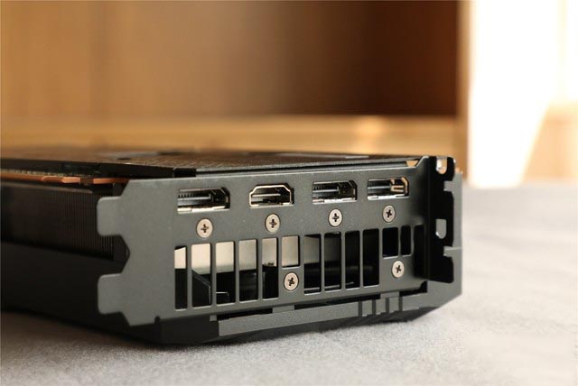 5600XT 14Gbps新版首测 AMD又来了一发良心升级
