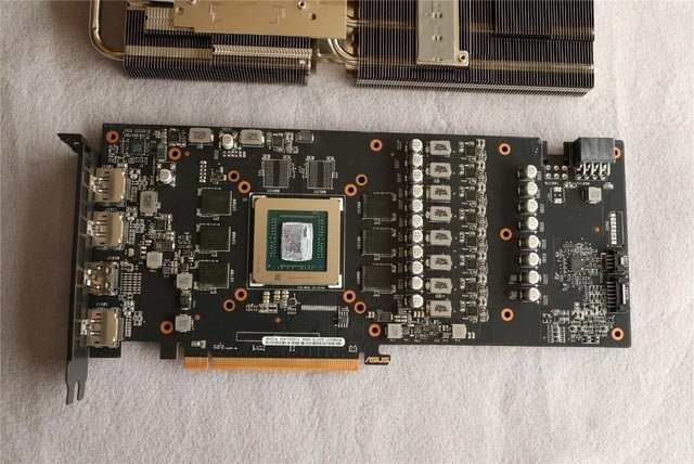 5600XT 14Gbps新版首测 AMD又来了一发良心升级