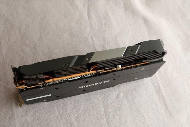 5600XT 14Gbps新版首测 AMD又来了一发良心升级