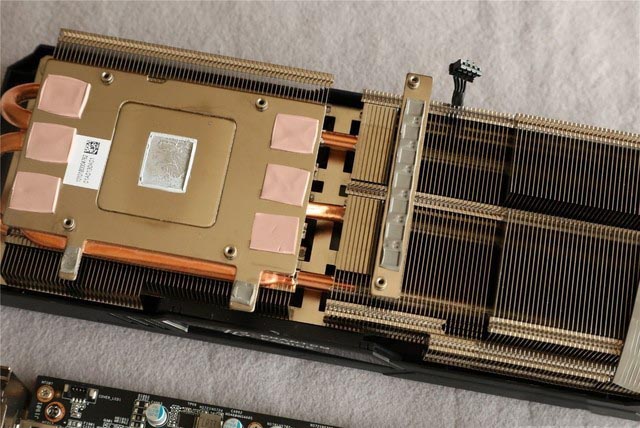 5600XT 14Gbps新版首测 AMD又来了一发良心升级