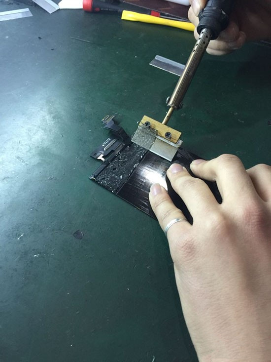 iPhone6 Plus屏幕碎了不用怕 手把手教你维修