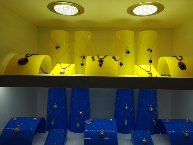 高颜值全金属旗舰 铂金气质华为P8首测 