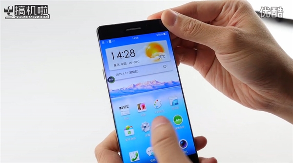 OPPO无边框手机上手：很流畅很震撼