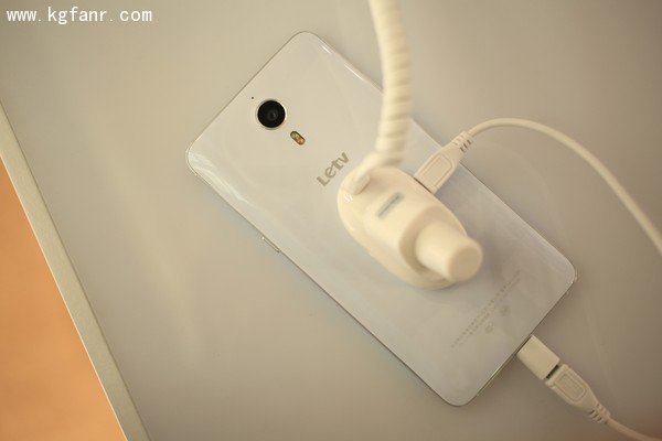 乐视超级手机1/Pro/Max外观和配置有什么不同？