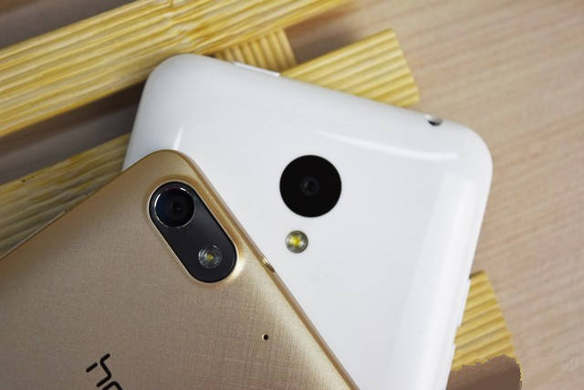 800元以下王者之争 荣耀畅玩4C对比魅蓝 