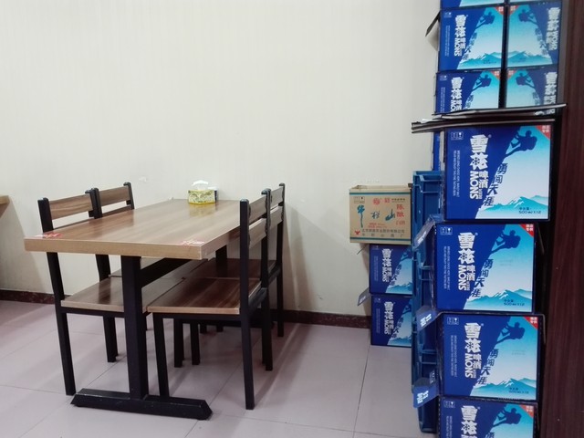 尖Phone:热机交锋 荣耀畅玩4C对比红米2 