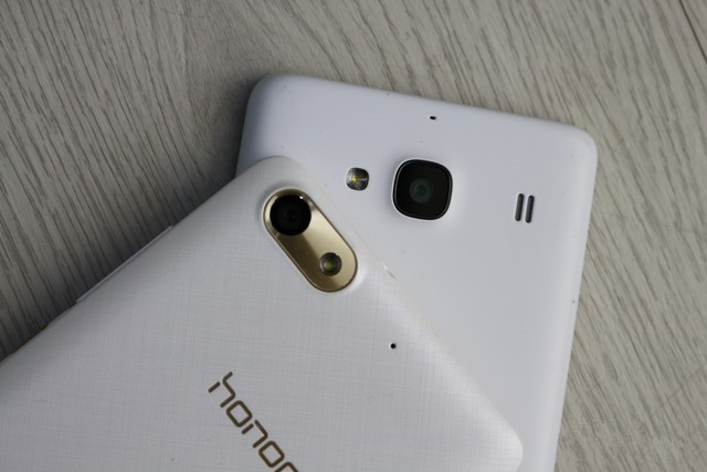 尖Phone:热机交锋 荣耀畅玩4C对比红米2 