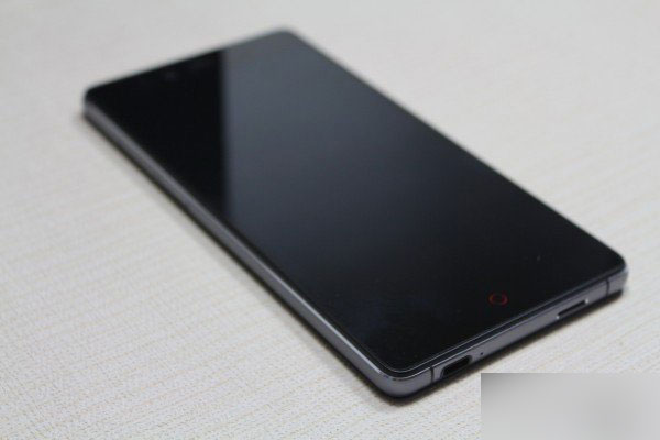 努比亚Z9 Max开箱体验评测视频