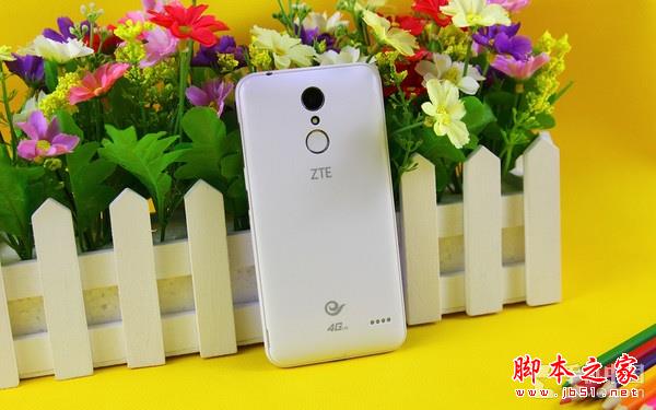 699元多彩配色自拍美机 中兴小鲜2评测