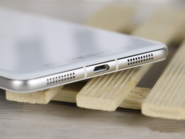 双面2.5D玻璃+双1300万 vivo X5Pro首测 