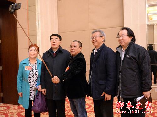 带上它去旅行 富图宝QP-520自拍杆体验 