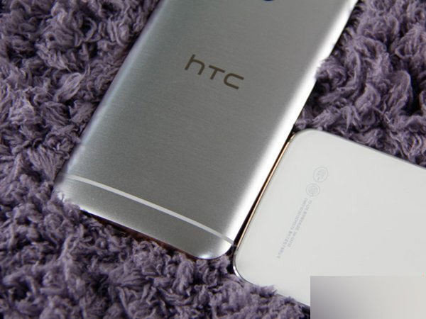 三星S6 Edge和HTC One M9对比图赏
