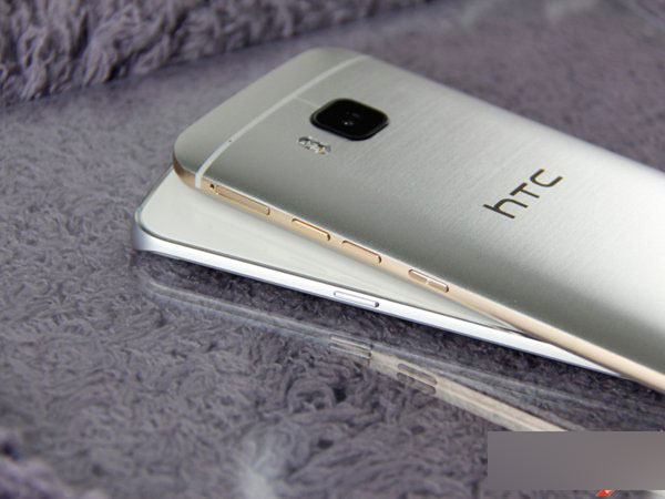 三星S6 Edge和HTC One M9对比图赏