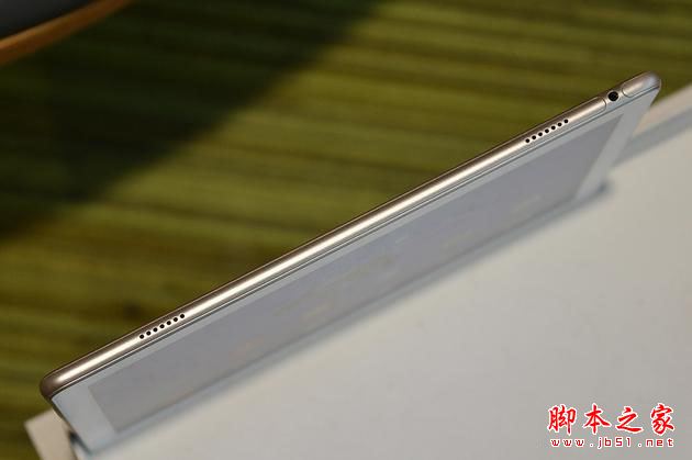 荣耀Waterplay值得买吗?荣耀Waterplay平板优缺点上手评测图解