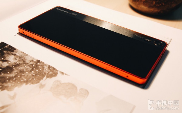 手机与卡片机结合体 联想VIBE Shot评测 